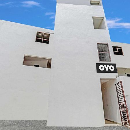 Super Hotel O Easy Stay Inn Lucknow Exterior foto