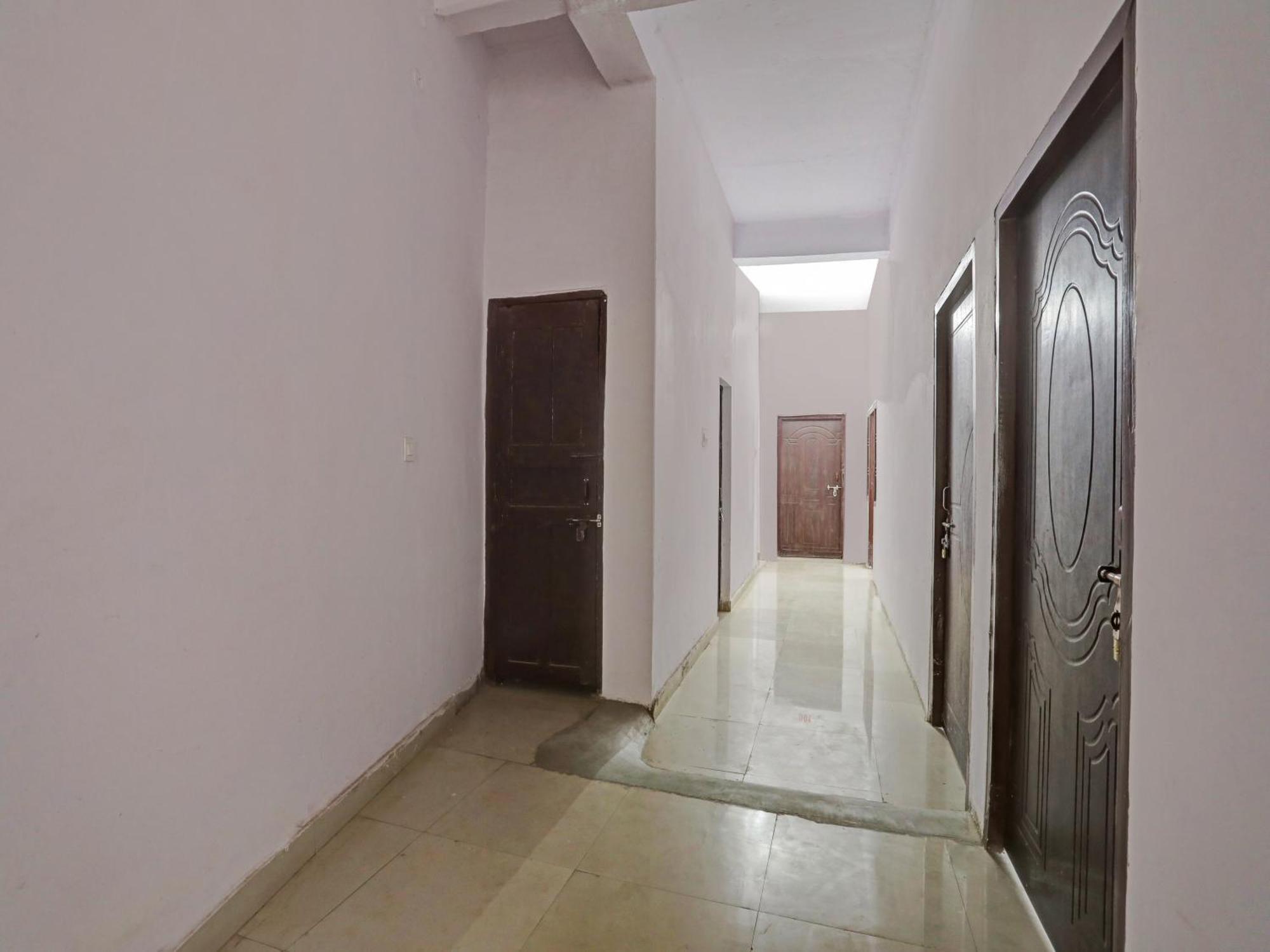 Super Hotel O Easy Stay Inn Lucknow Exterior foto